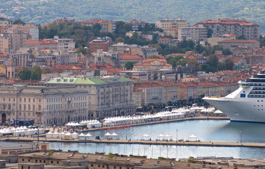 Seatrieste Rum bild